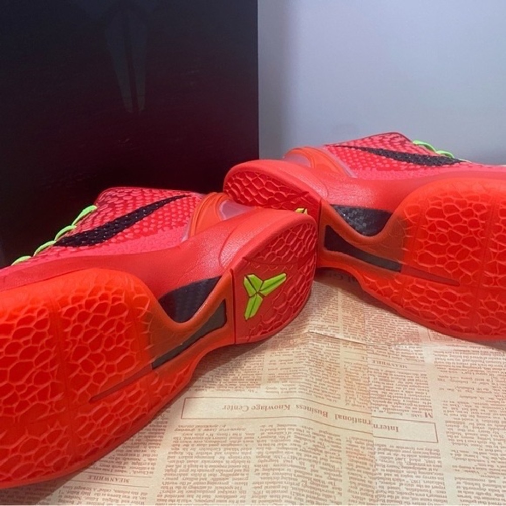 Nike Kobe 6 Protro Reverse Grinch - image 3